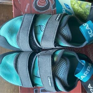 Scarpa Women’s  Sneakers - Aqua and Charcoal